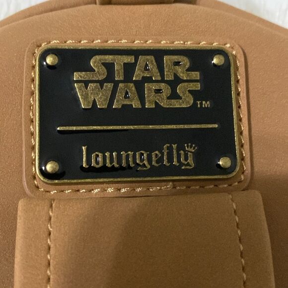 LOUNGEFLY X STAR WARS Wristlet / Belt Bag NWOT - Picture 4 of 7